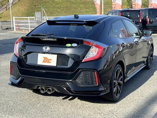 シビック ハッチバック　ホンダセンシング　車検整備付　ターボ　ホンダセンシング　社外ナビ／フルセグ／ＢＴ　ＬＥＤヘッドライト　スマートキー　Ｐスタート　ステリモ　ＥＴＣ　Ｂモニター　パドルシフト　Ａストップ　Ａライト　シートヒーター（13枚目）
