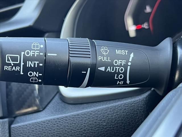 シビック ハッチバック　ホンダセンシング　車検整備付　ターボ　ホンダセンシング　社外ナビ／フルセグ／ＢＴ　ＬＥＤヘッドライト　スマートキー　Ｐスタート　ステリモ　ＥＴＣ　Ｂモニター　パドルシフト　Ａストップ　Ａライト　シートヒーター（30枚目）