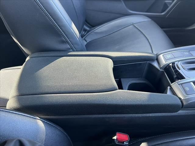 シビック ハッチバック　ホンダセンシング　車検整備付　ターボ　ホンダセンシング　社外ナビ／フルセグ／ＢＴ　ＬＥＤヘッドライト　スマートキー　Ｐスタート　ステリモ　ＥＴＣ　Ｂモニター　パドルシフト　Ａストップ　Ａライト　シートヒーター（34枚目）