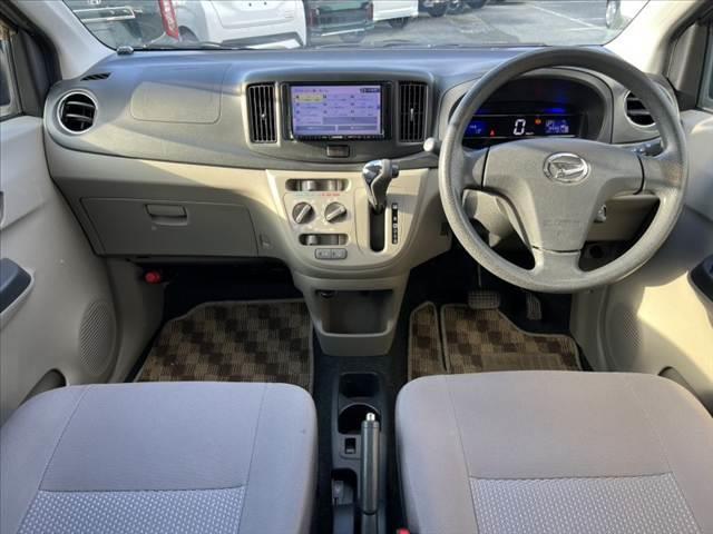 ミライース X スマートセレクションSA 後期 車検整備付 禁煙 スマートアシスト 社外ナビ バックカメラ 電動格納ミラー エコアイドルシステム リモコンキー ヘッドレスト プライバシーガラス 集中ドアロック ハロゲンヘッド 航続可能距離表示(2枚目)