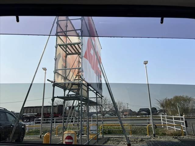 セレナ 20S 後期 禁煙 車検整備付 クルーズコントロール ディスプレイオーディオ バックカメラ オートライト 電格ミラー ドラレコ 横滑り防止 ミラーウィンカー ヘッドライトレベライザー シートリフター(23枚目)