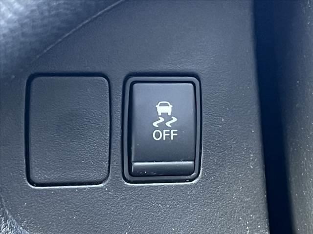 セレナ 20S 後期 禁煙 車検整備付 クルーズコントロール ディスプレイオーディオ バックカメラ オートライト 電格ミラー ドラレコ 横滑り防止 ミラーウィンカー ヘッドライトレベライザー シートリフター(31枚目)