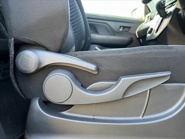 ルーミー G S 車検整備付 SA2 両電スラ クルコン 純正ナビ/地デジ/BT Bモニター スマートキー×2 Pスタート ETC Aストップ シートリフター 電格ミラー チルトステアリング ロールサンシェード(24枚目)