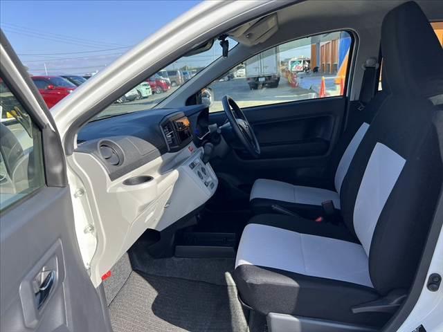 ミライース X SAIII 禁煙 車検整備付 アイドリングストップ コーナーセンサー ラジオ 横滑り防止 オートハイビーム プライバシーガラス 電格ミラー バニティーミラー セキュリティアラーム ヘッドライトレベライザー(17枚目)