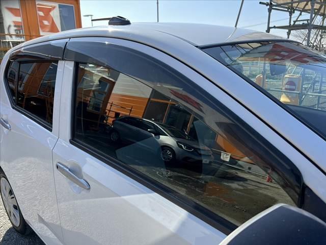 ミライース X SAIII 禁煙 車検整備付 アイドリングストップ コーナーセンサー ラジオ 横滑り防止 オートハイビーム プライバシーガラス 電格ミラー バニティーミラー セキュリティアラーム ヘッドライトレベライザー(24枚目)