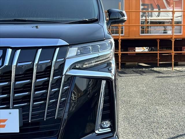 アルファード ２．５Ｓ　Ｃパッケージ　禁煙車　後期　サンルーフ　ＪＢＬ　デジタルインナーミラー　パノラミックビューモニター　１３．３インチフリップダウンモニター　メーカーナビ　セーフティセンス　両側電動スライドドア　ベンチレーション（50枚目）