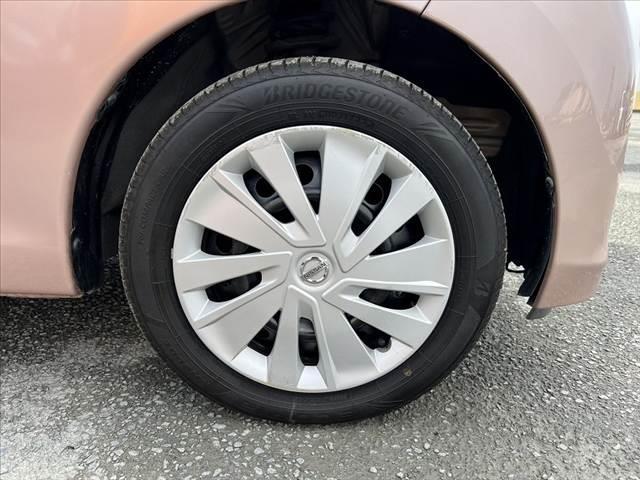 デイズ Ｘ　禁煙　車検整備付　アラウンドビューモニター　スマートキー　電格ミラー　アイドリングストップ　ミラーウィンカー　シートリフター　純正オーディオ／ＣＤ／ラジオ／ＡＵＸ　ベンチシート　アームレスト（43枚目）