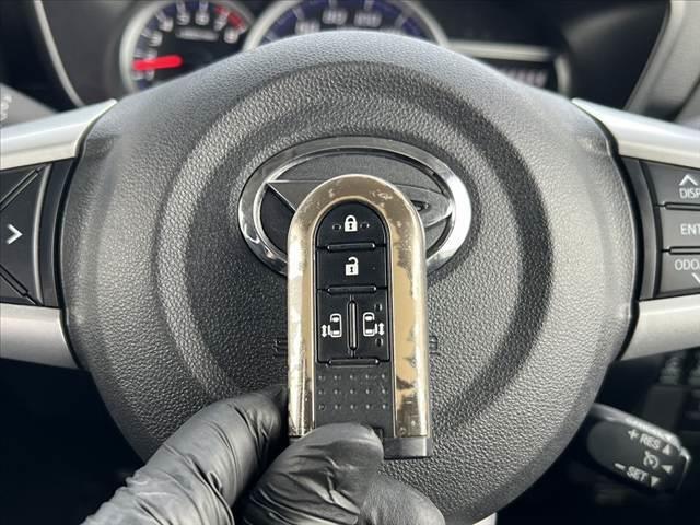 トール カスタムＧ　ＳＡＩＩ　パノラマモニター　社外９インチナビ／フルセグ／ＤＶＤ／ＢＴ　ＬＥＤ　クルコン　ステリモ　両電スラ　スマートキー　Ｐスタート　ＥＴＣ　ドラレコ　電格ミラー　Ａライト　アクセサリーソケット（27枚目）