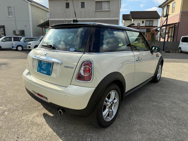 ＭＩＮＩ クーパー　クラブバン　ポータブルナビ　プッシュスタート　スマートキー　アルミホイール　オートエアコン　パワーウィンドウ　パワーステアリング　ＣＤ（28枚目）