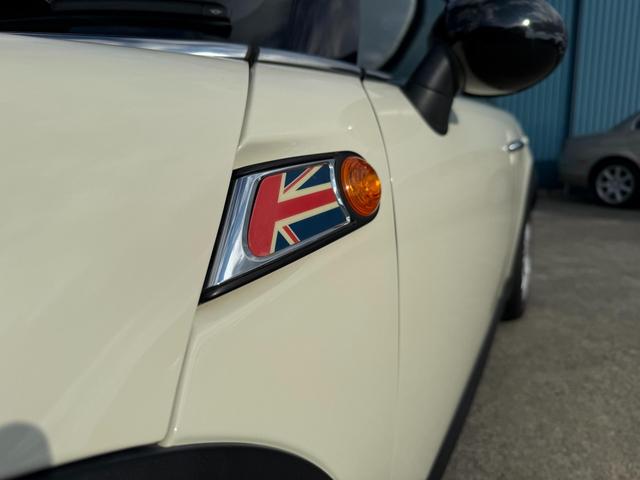 ＭＩＮＩ クーパー　クラブバン　ポータブルナビ　プッシュスタート　スマートキー　アルミホイール　オートエアコン　パワーウィンドウ　パワーステアリング　ＣＤ（31枚目）