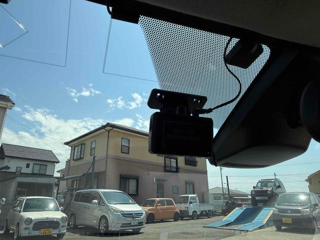 アクア Ｇ　Ｇ’ｓ　ドライブレコーダー　ＥＴＣ　ＴＶ　オートクルーズコントロール　レーンアシスト　衝突被害軽減システム　アルミホイール　オートマチックハイビーム　ＬＥＤヘッドランプ　スマートキー　電動格納ミラー　ＣＶＴ（12枚目）