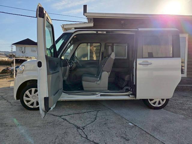 タント Ｘ　キーフリーシステム　Ｂｌｕｅｔｏｏｔｈ対応ナビ　ＤＶＤ再生　ＥＴＣ　タイミングチェーン式エンジン　ベンチシート　フルオートエアコン　スマートキー　ミラクルオープンドア　パワースライドドア（9枚目）