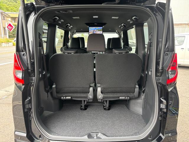 ノア ハイブリッドＳ－Ｚ　メーカー１０．５型ＤＡ　純正１３．２型後席モニター　全方位モニター　トヨタチームメイトアドバンストパーク　ＡＨＳ　ドライビングサポートＰＫＧ　快適利便ＨＩ　ユニバーサルステップ　ＥＴＣ２．０（67枚目）
