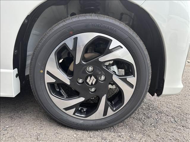 スペーシアカスタム ハイブリッドＸＳターボ　届出済未使用車　スズキセーフティサポート　プッシュスタート　ハーフレザーシート　シートヒーター　両側パワスラ　ＬＥＤヘッド／フォグ／シーケンシャルターンランプ　純正１５インチＡＷ　電格ウインカーミラー（17枚目）