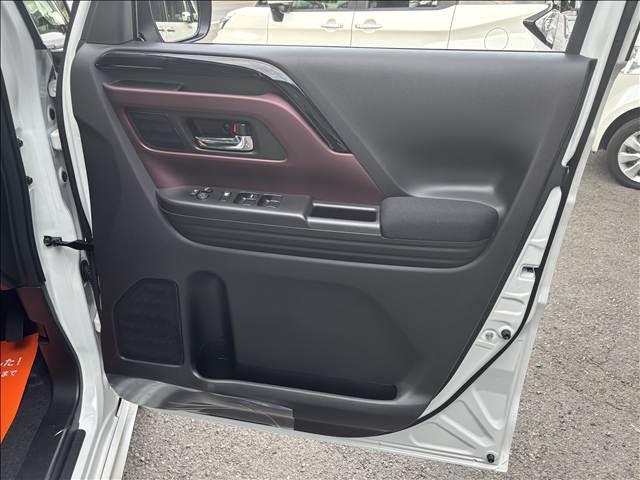 スペーシアカスタム ハイブリッドＸＳターボ　届出済未使用車　スズキセーフティサポート　プッシュスタート　ハーフレザーシート　シートヒーター　両側パワスラ　ＬＥＤヘッド／フォグ／シーケンシャルターンランプ　純正１５インチＡＷ　電格ウインカーミラー（21枚目）