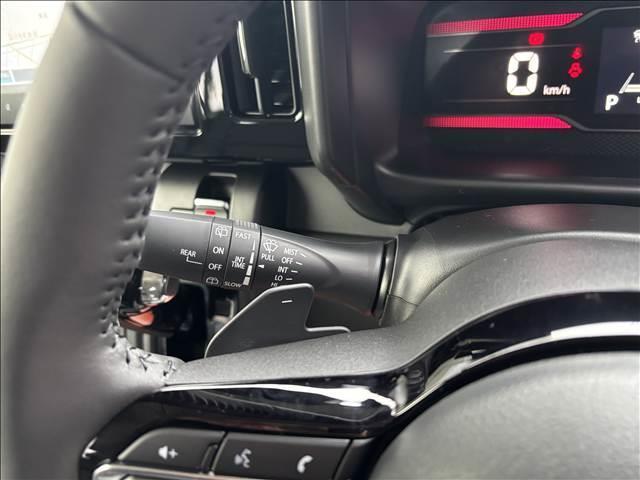 スペーシアカスタム ハイブリッドXSターボ 届出済未使用車 メーカー9インチメモリーナビ 全方位モニター スズキセーフティサポート ハーフレザーシート シートヒーター 両側パワスラ LEDヘッド/フォグ/シーケンシャルターンランプ(27枚目)