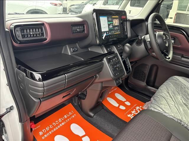 スペーシアカスタム ハイブリッドXSターボ 届出済未使用車 メーカー9インチメモリーナビ 全方位モニター スズキセーフティサポート ハーフレザーシート シートヒーター 両側パワスラ LEDヘッド/フォグ/シーケンシャルターンランプ(45枚目)