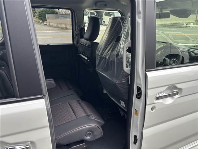 スペーシアカスタム ハイブリッドXSターボ 届出済未使用車 メーカー9インチメモリーナビ 全方位モニター スズキセーフティサポート ハーフレザーシート シートヒーター 両側パワスラ LEDヘッド/フォグ/シーケンシャルターンランプ(48枚目)