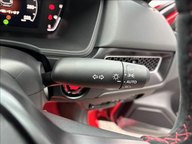 シビック タイプＲ　ワンオーナー　ホンダコネクトディスプレー　Ｂカメラ　ホンダセンシング　専用シート　フルＬＥＤヘッドランプ　純正１９インチＡＷ　専用サスペンション　Ｂｒｅｎｂｏ製ディスクブレーキ　ＥＴＣ２．０（26枚目）