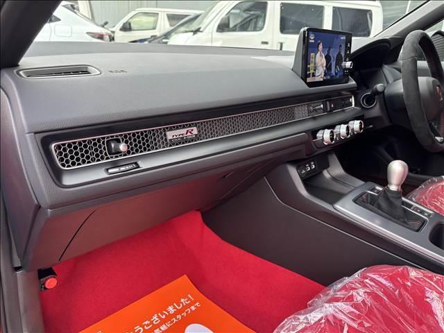 シビック タイプＲ　ワンオーナー　ホンダコネクトディスプレー　Ｂカメラ　ホンダセンシング　専用シート　フルＬＥＤヘッドランプ　純正１９インチＡＷ　専用サスペンション　Ｂｒｅｎｂｏ製ディスクブレーキ　ＥＴＣ２．０（47枚目）