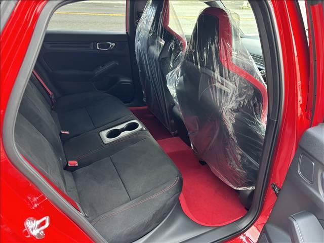 シビック タイプＲ　ワンオーナー　ホンダコネクトディスプレー　Ｂカメラ　ホンダセンシング　専用シート　フルＬＥＤヘッドランプ　純正１９インチＡＷ　専用サスペンション　Ｂｒｅｎｂｏ製ディスクブレーキ　ＥＴＣ２．０（49枚目）
