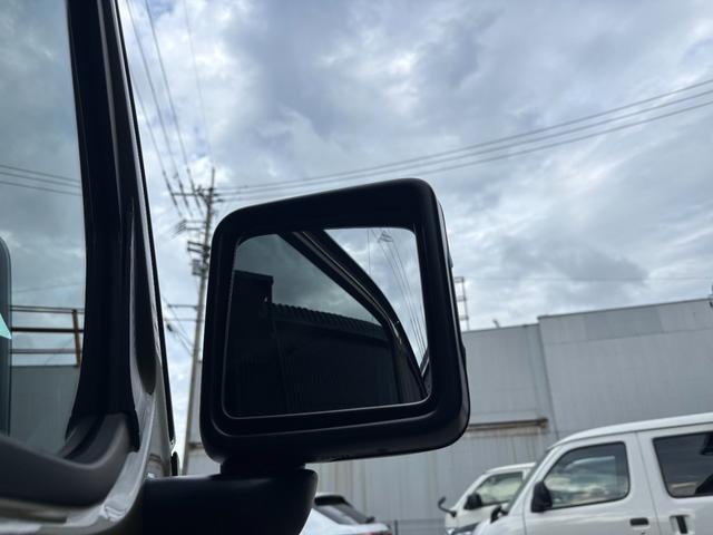 ジープ・ラングラーアンリミテッド スポーツ　’４１エディション　国内１５０台限定車　専用フェンダーデカール　専用Ｗｉｌｌｙｓウインドウデカール　専用Ｏｎｅ　ｏｆ‘４１バッジ　Ｏｎｅ　ｏｆ‘４１ジープオリジナルキーチェーン　ＰＯＬｅＲ×ＪＥＥＰトートバックパック（19枚目）