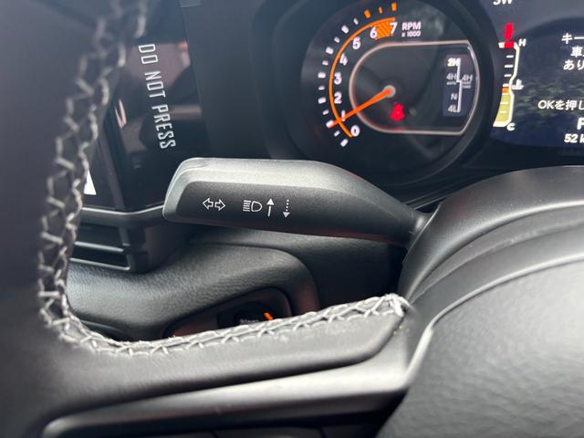 ジープ・ラングラーアンリミテッド スポーツ　’４１エディション　国内１５０台限定車　専用フェンダーデカール　専用Ｗｉｌｌｙｓウインドウデカール　専用Ｏｎｅ　ｏｆ‘４１バッジ　Ｏｎｅ　ｏｆ‘４１ジープオリジナルキーチェーン　ＰＯＬｅＲ×ＪＥＥＰトートバックパック（27枚目）