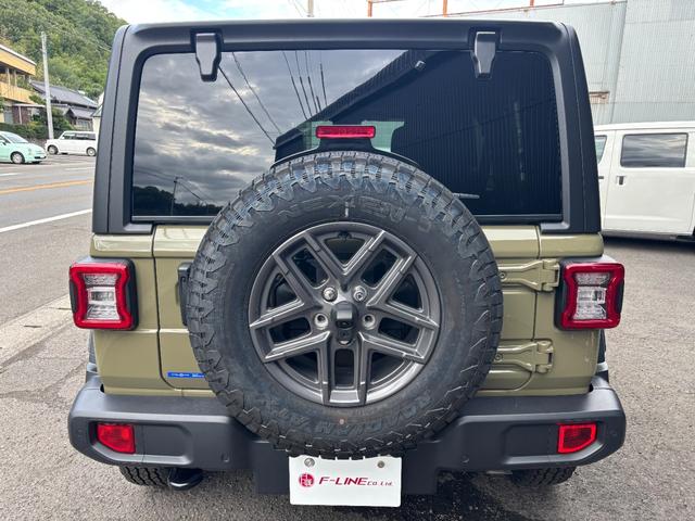 ジープ・ラングラーアンリミテッド スポーツ　’４１エディション　国内１５０台限定車　専用フェンダーデカール　専用Ｗｉｌｌｙｓウインドウデカール　専用Ｏｎｅ　ｏｆ‘４１バッジ　Ｏｎｅ　ｏｆ‘４１ジープオリジナルキーチェーン　ＰＯＬｅＲ×ＪＥＥＰトートバックパック（53枚目）