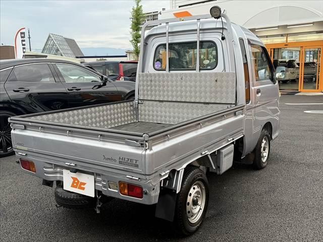ハイゼットトラック ジャンボ　後期　オーディオ　５ＭＴ　ハイルーフ　３方開　プライバシーガラス　オーバーヘッドコンソール　サンバイザー　乗降グリップ　シートスライド　リクライニング　リモコンキー　パワードアロック　パワステ（13枚目）