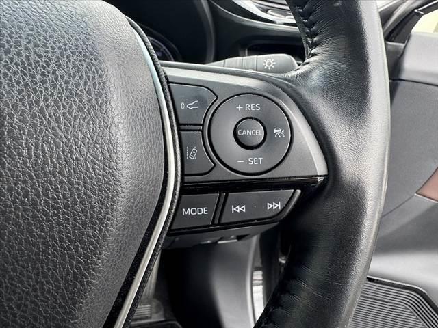 ハリアーハイブリッド Ｚ　レザーパッケージ　調光パノラマルーフ　パノラミックビューモニター　１２．３型ナビ　ＪＢＬ　セーフティセンス　ＢＳＭ　ＬＥＤヘッド　パワーバックドア　パワーシート　革シート　快適温熱シート　純１９インチＡＷ　ＥＴＣ（26枚目）