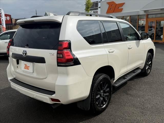 ランドクルーザープラド ＴＸ　Ｌパッケージ　マットブラックエディション　後期　４ＷＤ　ムーンルーフ　純ＯＰナビ　パノラマモニター　セーフティセンス　パーキングサポートブレーキ　ＬＥＤヘッド　ルーフレール　純１８インチＡＷ　ベージュ革シート　スマートキー　ＥＴＣ　ドラレコ（15枚目）