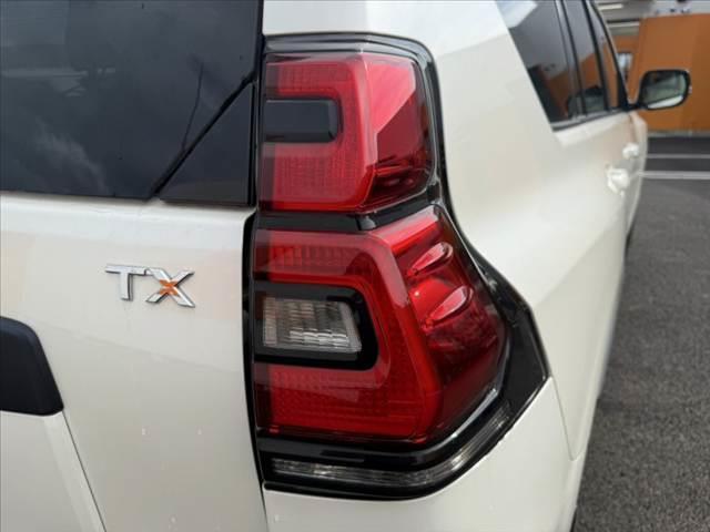 ランドクルーザープラド ＴＸ　Ｌパッケージ　マットブラックエディション　後期　４ＷＤ　ムーンルーフ　純ＯＰナビ　パノラマモニター　セーフティセンス　パーキングサポートブレーキ　ＬＥＤヘッド　ルーフレール　純１８インチＡＷ　ベージュ革シート　スマートキー　ＥＴＣ　ドラレコ（36枚目）