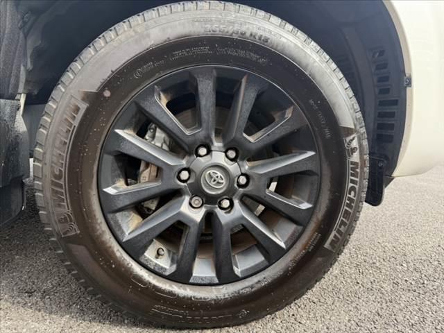 ランドクルーザープラド ＴＸ　Ｌパッケージ　マットブラックエディション　後期　４ＷＤ　ムーンルーフ　純ＯＰナビ　パノラマモニター　セーフティセンス　パーキングサポートブレーキ　ＬＥＤヘッド　ルーフレール　純１８インチＡＷ　ベージュ革シート　スマートキー　ＥＴＣ　ドラレコ（39枚目）