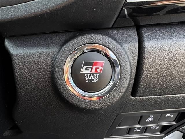 ハイラックス Ｚ　ＧＲスポーツ　後期　４ＷＤ　８インチナビ　ベットライナー　トノカバー　レーダークルコン　３６０度カメラ　パワーシート　アルミペダル　ＲＡＹＳ１８インチホイール　シャークアンテナ　ＥＴＣ　ＬＥＤヘッド　レッドキャリパ（22枚目）