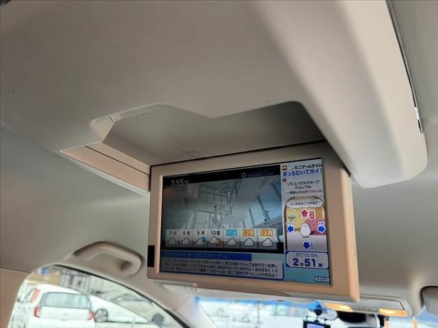 オデッセイ アブソルート　あんしんＰＫＧ　インターナビ　ＦＤモニター　クルコン　電スラ　ＬＥＤヘッド　オートライト　合皮コンビシート　スマートキー　純１７インチＡＷ　パドルシフト　ＥＴＣ　ステリモ　革巻きステ　Ａストップ（7枚目）