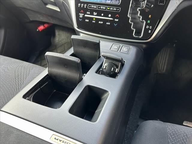 エスティマハイブリッド アエラス　後期　４ＷＤ　ムーンルーフ　１０型ナビ　ＦＤモニター　セーフティセンスＣ　クルコン　両電スラ　スマートキー　フルセグ　Ｂカメラ　純１７インチＡＷ　Ｐシート　コーナーセンサー　横滑り防止　ＡＣ１００Ｖ（28枚目）