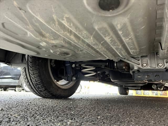 エスティマハイブリッド アエラス　後期　４ＷＤ　ムーンルーフ　１０型ナビ　ＦＤモニター　セーフティセンスＣ　クルコン　両電スラ　スマートキー　フルセグ　Ｂカメラ　純１７インチＡＷ　Ｐシート　コーナーセンサー　横滑り防止　ＡＣ１００Ｖ（45枚目）