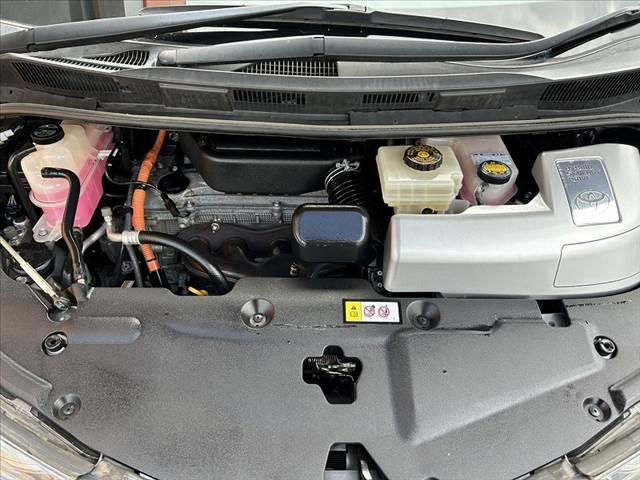 エスティマハイブリッド アエラス　後期　４ＷＤ　ムーンルーフ　１０型ナビ　ＦＤモニター　セーフティセンスＣ　クルコン　両電スラ　スマートキー　フルセグ　Ｂカメラ　純１７インチＡＷ　Ｐシート　コーナーセンサー　横滑り防止　ＡＣ１００Ｖ（48枚目）