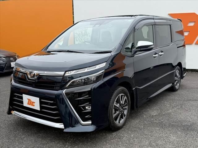 ヴォクシー ＺＳ　煌ＩＩ　禁煙車　後期　１０インチナビ　フリップダウン　セーフティセンス　両電スラ　フルセグ　バックカメラ　クリアランスソナー　ＥＴＣ　ドラレコ　純１６インチＡＷ　ＬＥＤヘッド　スマートキー　クルコン（10枚目）