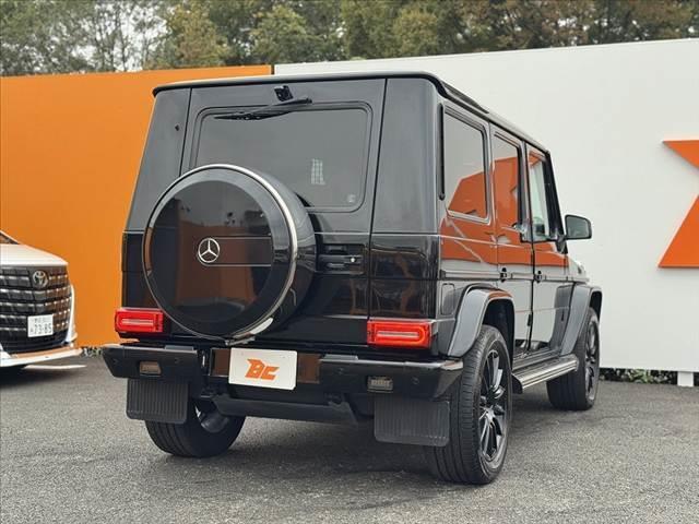 Ｇクラス Ｇ３５０ｄ　禁煙車　ラグジュアリーＰＫＧ　社外エアロ　社外ヘッド　パナメリカーナグリル　８．８インチナビ　フルセグ　バックカメラ　サンルーフ　パワーシート　シートヒーター　２０インチＡＷ　茶革シート　ＥＴＣ（13枚目）