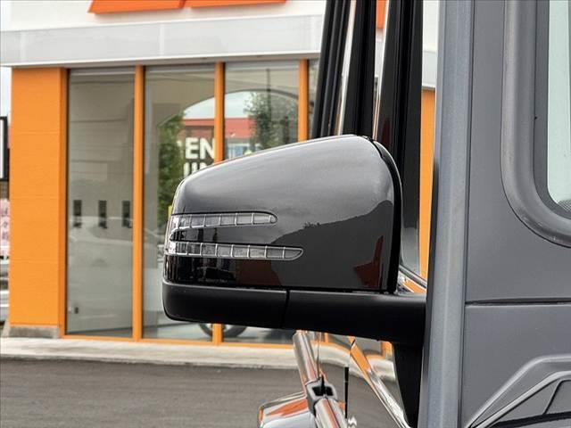 Ｇクラス Ｇ３５０ｄ　禁煙車　ラグジュアリーＰＫＧ　社外エアロ　社外ヘッド　パナメリカーナグリル　８．８インチナビ　フルセグ　バックカメラ　サンルーフ　パワーシート　シートヒーター　２０インチＡＷ　茶革シート　ＥＴＣ（34枚目）