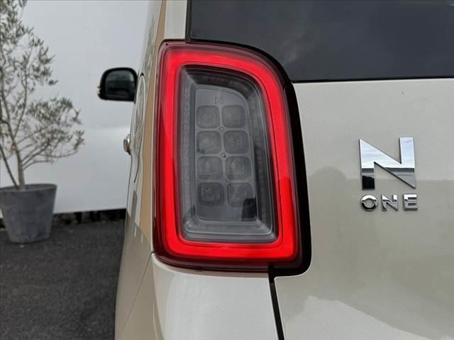 Ｎ－ＯＮＥ オリジナル　禁煙車　２トーンカラー　ホンダセンシング　純正ナビ　フルセグ　バックカメラ　パーキングセンサー　ＬＥＤヘッド　オートライト　電子パーキング　スマートキー　シートバックポケット　ＵＳＢ電源　ドラレコ（36枚目）