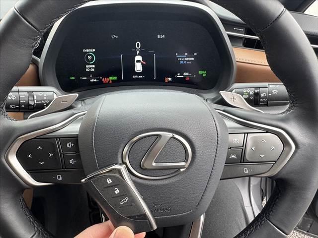 LBX リラックス 禁煙車 HUD セーフティシステム+ BSM パノラミックビューモニター 9.8型ナビ フルセグ LEDヘッド スマートキー Pバックドア ステアヒーター パドルシフト Pシート シートヒーター ETC(3枚目)