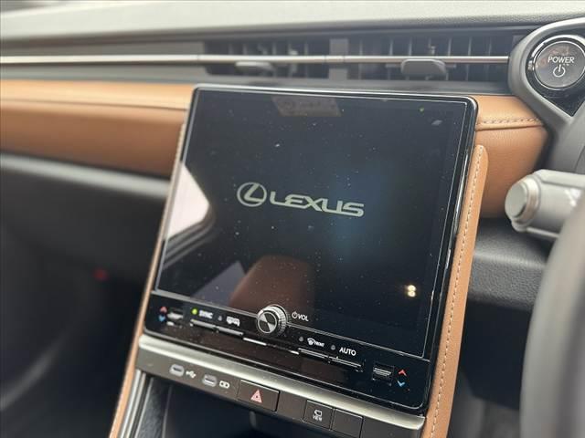 LBX リラックス 禁煙車 HUD セーフティシステム+ BSM パノラミックビューモニター 9.8型ナビ フルセグ LEDヘッド スマートキー Pバックドア ステアヒーター パドルシフト Pシート シートヒーター ETC(4枚目)