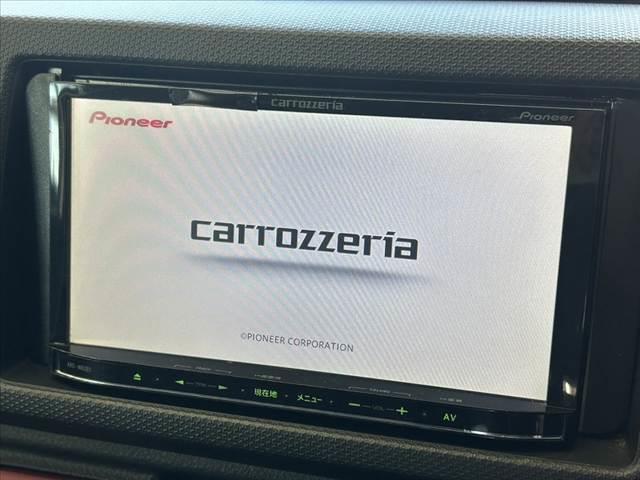 アルトワークス ベースグレード 車検整備付 後期 セーフティサポート ナビ 地デジTV RECAROシート HIDヘッド Aライト プッシュスタート パドルシフト 革巻きステ プライバシーガラス リアワイパー ウィンカーミラー Rスポイラー(4枚目)