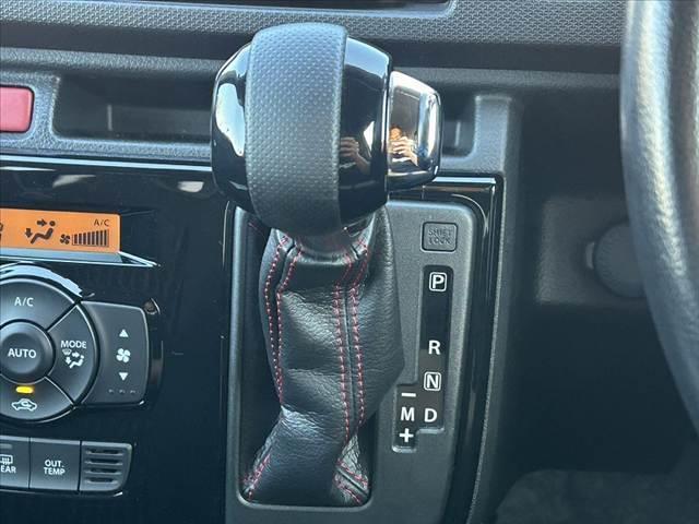 アルトワークス ベースグレード 車検整備付 後期 セーフティサポート ナビ 地デジTV RECAROシート HIDヘッド Aライト プッシュスタート パドルシフト 革巻きステ プライバシーガラス リアワイパー ウィンカーミラー Rスポイラー(6枚目)