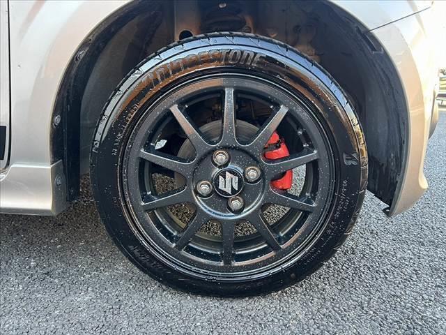 アルトワークス ベースグレード 車検整備付 後期 セーフティサポート ナビ 地デジTV RECAROシート HIDヘッド Aライト プッシュスタート パドルシフト 革巻きステ プライバシーガラス リアワイパー ウィンカーミラー Rスポイラー(37枚目)