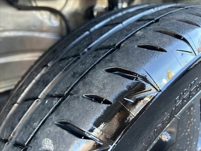 アルトワークス ベースグレード 車検整備付 後期 セーフティサポート ナビ 地デジTV RECAROシート HIDヘッド Aライト プッシュスタート パドルシフト 革巻きステ プライバシーガラス リアワイパー ウィンカーミラー Rスポイラー(44枚目)