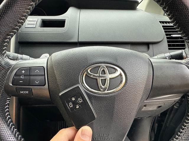 ヴォクシー ZS 煌II 禁煙車 後期 ナビ 地デジTV バックカメラ 両電スラ HIDヘッド オートライト フォグ スマートキー 純16インチAW ウィンカーミラー 革巻ステ パドルシフト イモビ アームレスト シートリフター(3枚目)