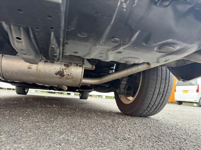 ヴォクシー ZS 煌II 禁煙車 後期 ナビ 地デジTV バックカメラ 両電スラ HIDヘッド オートライト フォグ スマートキー 純16インチAW ウィンカーミラー 革巻ステ パドルシフト イモビ アームレスト シートリフター(47枚目)